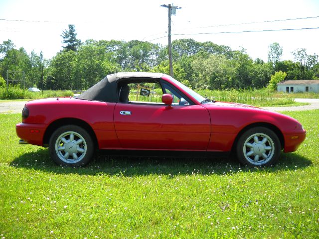 Mazda MX-5 Miata 1991 photo 4