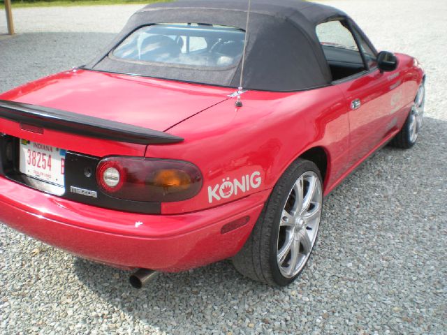 Mazda MX-5 Miata 1991 photo 4