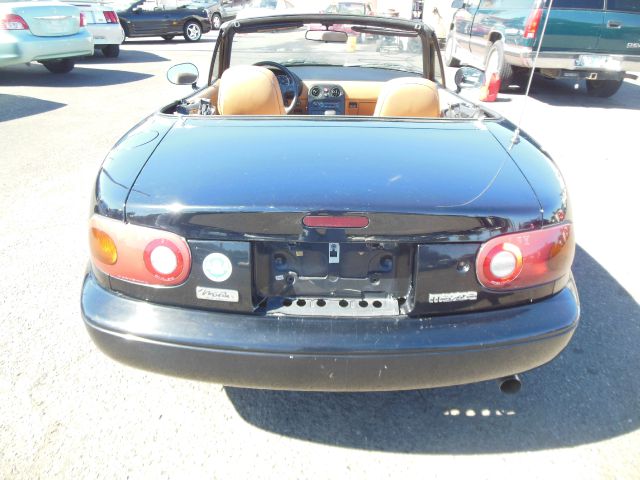 Mazda MX-5 Miata 1992 photo 2