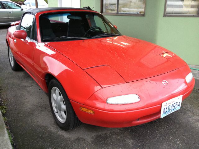 Mazda MX-5 Miata 1992 photo 2