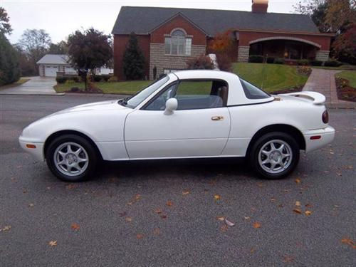 Mazda MX-5 Miata 1995 photo 1