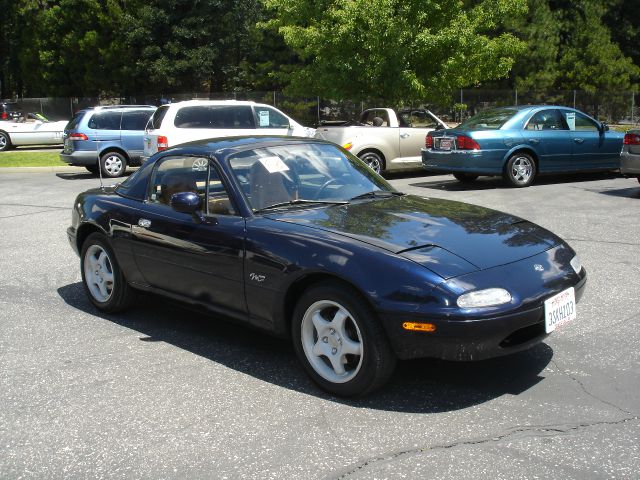 Mazda MX-5 Miata 1996 photo 3