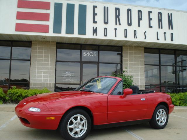 Mazda MX-5 Miata 1996 photo 3