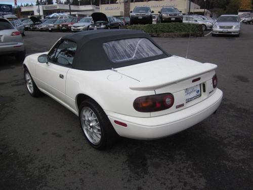 Mazda MX-5 Miata 1996 photo 1