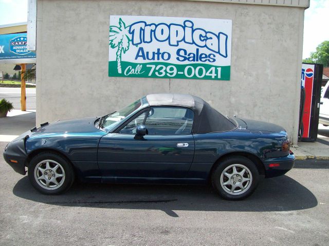 Mazda MX-5 Miata 1996 photo 4