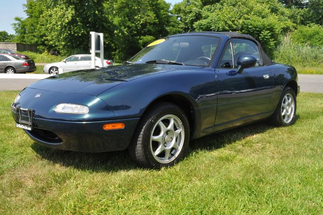 Mazda MX-5 Miata 1997 photo 4