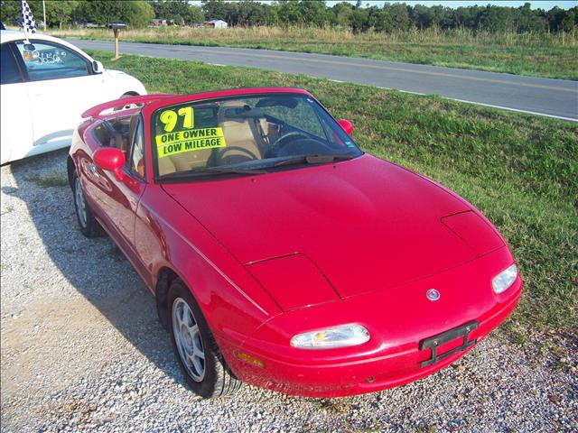 Mazda MX-5 Miata 1997 photo 4