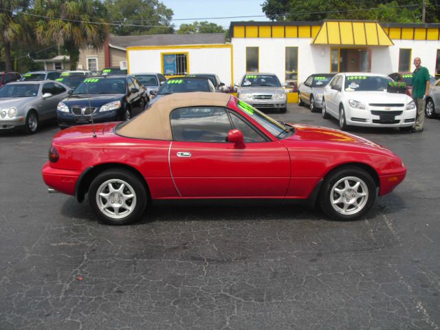 Mazda MX-5 Miata 1997 photo 1