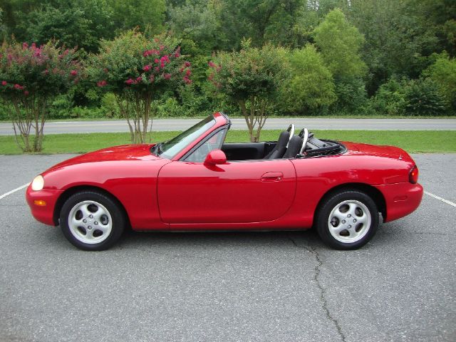 Mazda MX-5 Miata 1999 photo 3