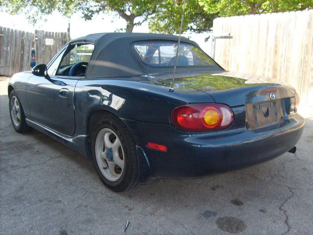 Mazda MX-5 Miata 1999 photo 1