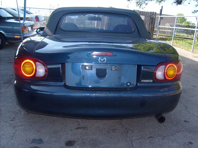 Mazda MX-5 Miata 1999 photo 26