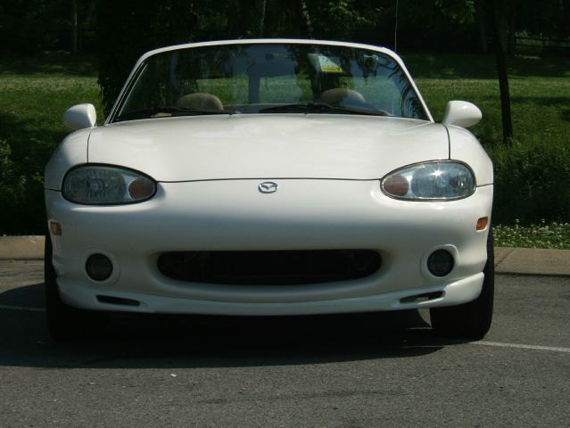 Mazda MX-5 Miata 1999 photo 1