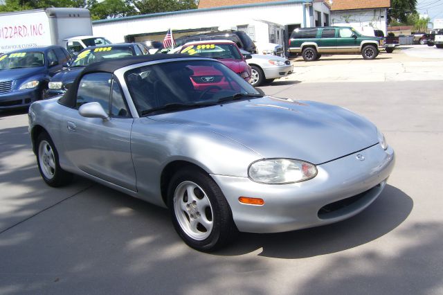 Mazda MX-5 Miata 1999 photo 3