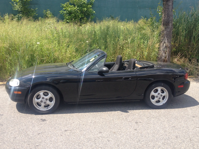 Mazda MX-5 Miata 1999 photo 1