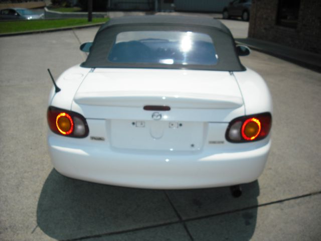 Mazda MX-5 Miata 1999 photo 3