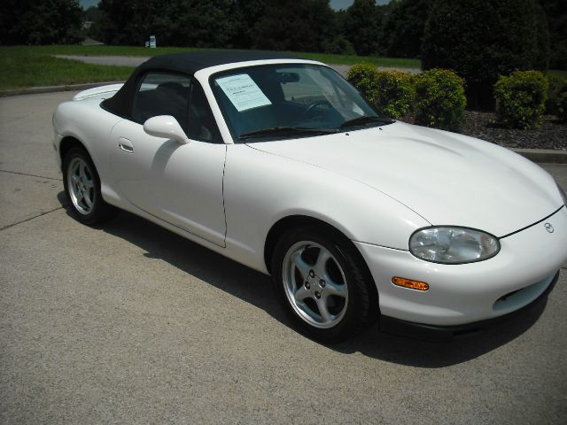 Mazda MX-5 Miata 1999 photo 4