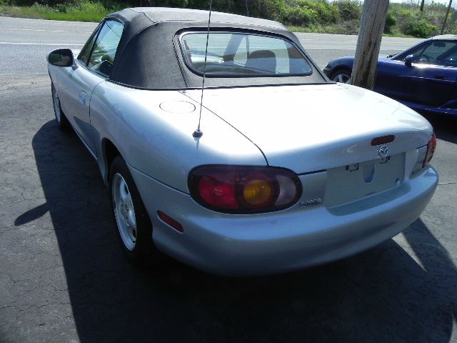 Mazda MX-5 Miata 1999 photo 1