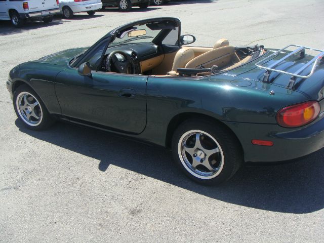 Mazda MX-5 Miata 1999 photo 4