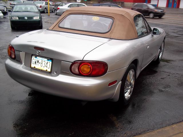 Mazda MX-5 Miata 1999 photo 3