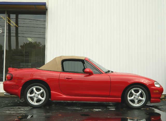 Mazda MX-5 Miata 2000 photo 4