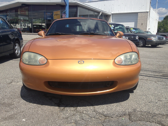 Mazda MX-5 Miata 2000 photo 4