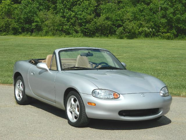 Mazda MX-5 Miata 2000 photo 15