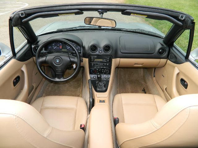 Mazda MX-5 Miata 2000 photo 21