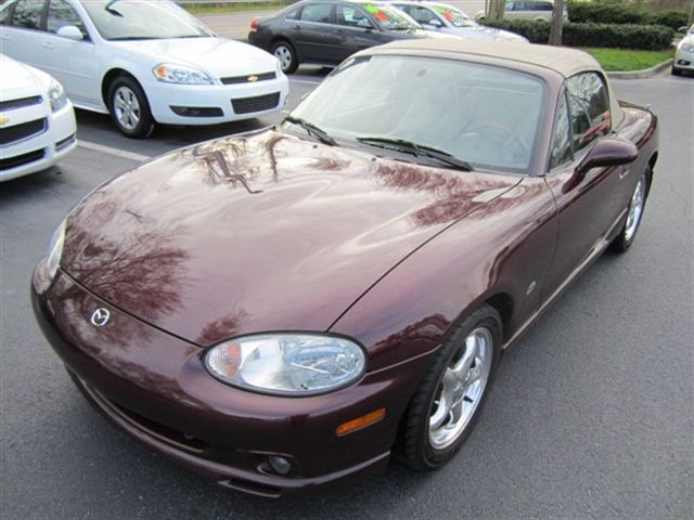 Mazda MX-5 Miata 2000 photo 1