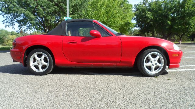 Mazda MX-5 Miata 2000 photo 3