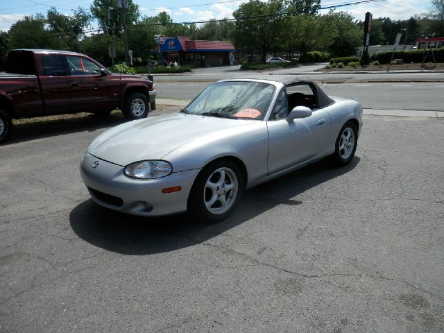 Mazda MX-5 Miata 2000 photo 5