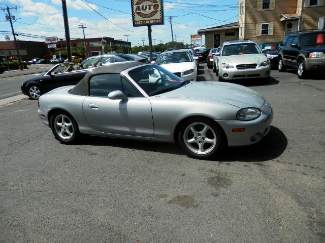 Mazda MX-5 Miata 2000 photo 6