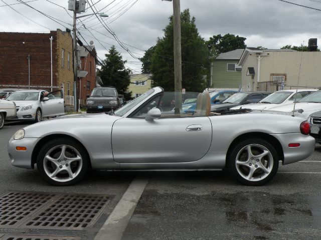 Mazda MX-5 Miata 2001 photo 16