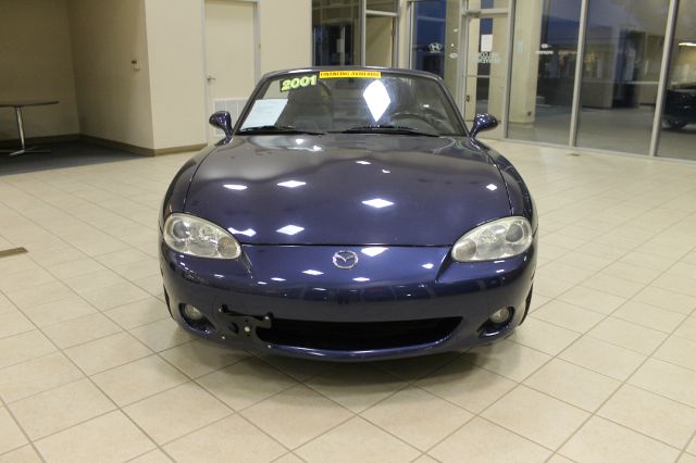 Mazda MX-5 Miata 2001 photo 5