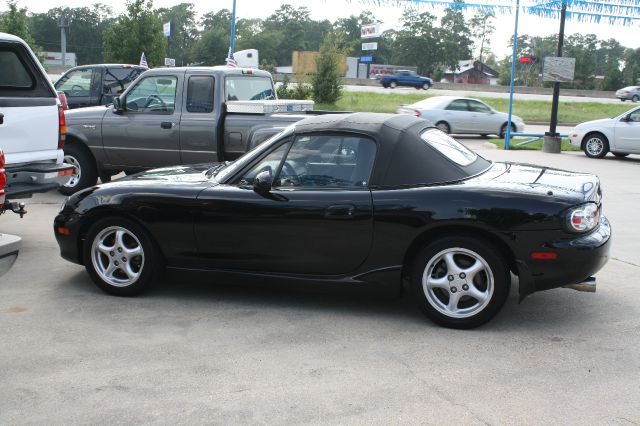 Mazda MX-5 Miata 2001 photo 1