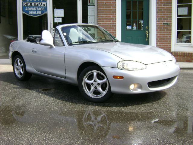 Mazda MX-5 Miata 2001 photo 3