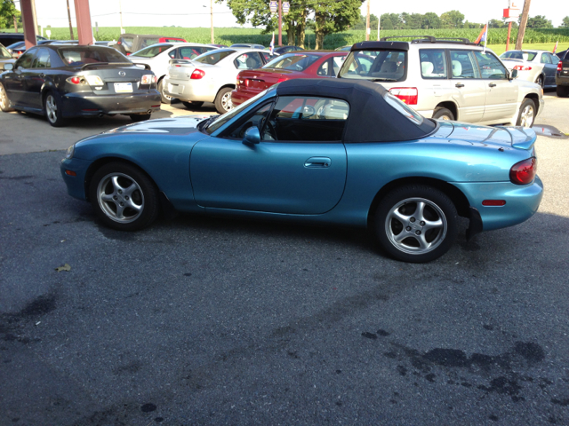 Mazda MX-5 Miata 2001 photo 1