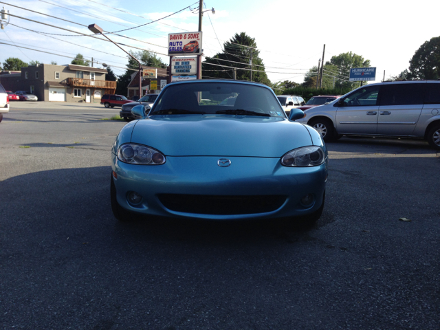 Mazda MX-5 Miata 2001 photo 3