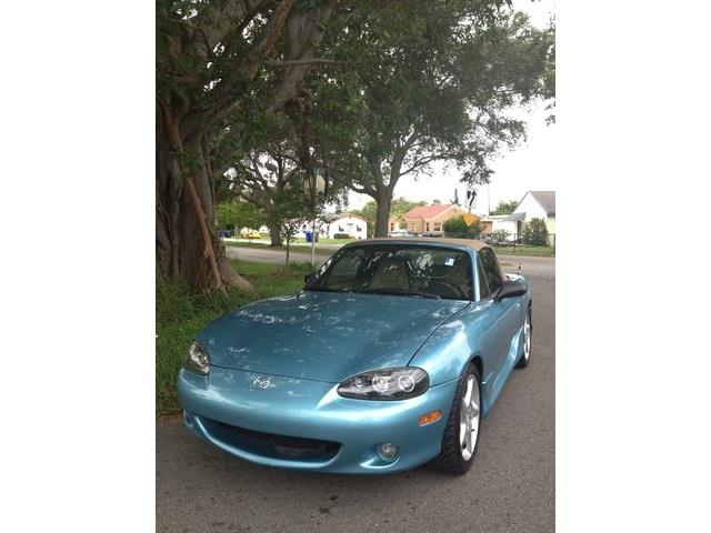 Mazda MX-5 Miata 2001 photo 4