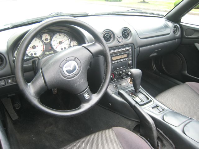 Mazda MX-5 Miata 2001 photo 25