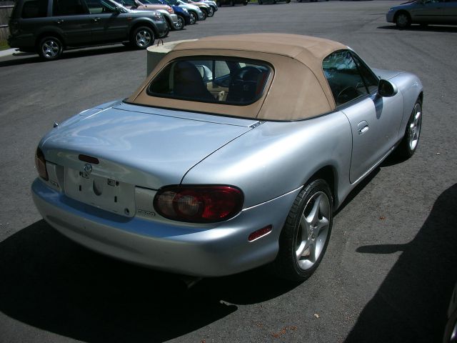 Mazda MX-5 Miata 2002 photo 1