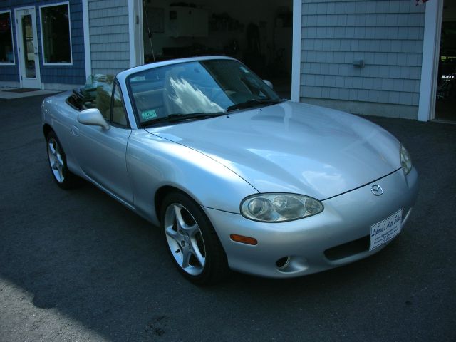 Mazda MX-5 Miata 2002 photo 4