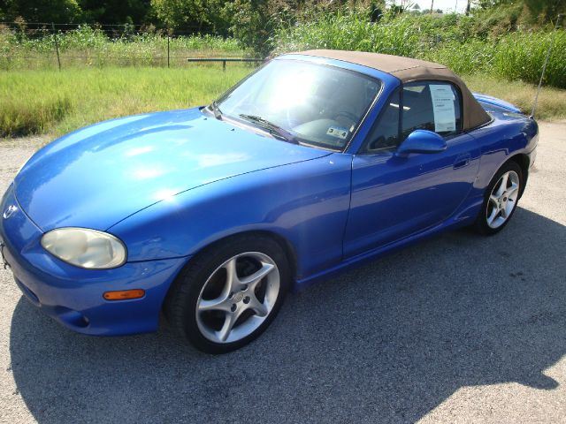 Mazda MX-5 Miata 2002 photo 2