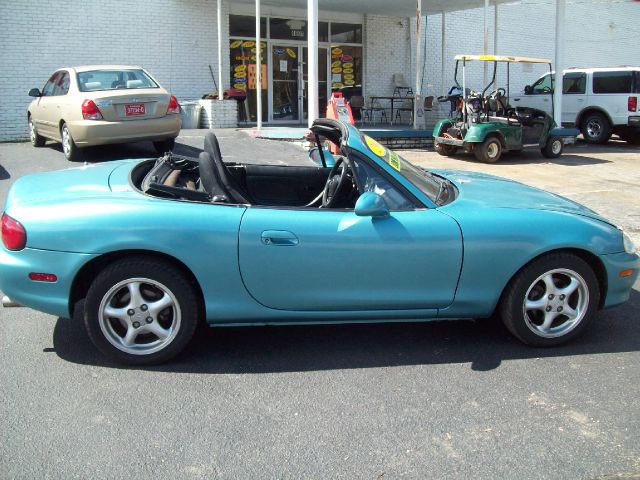 Mazda MX-5 Miata 2002 photo 4