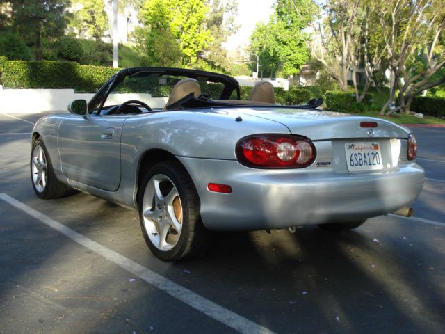 Mazda MX-5 Miata 2002 photo 3