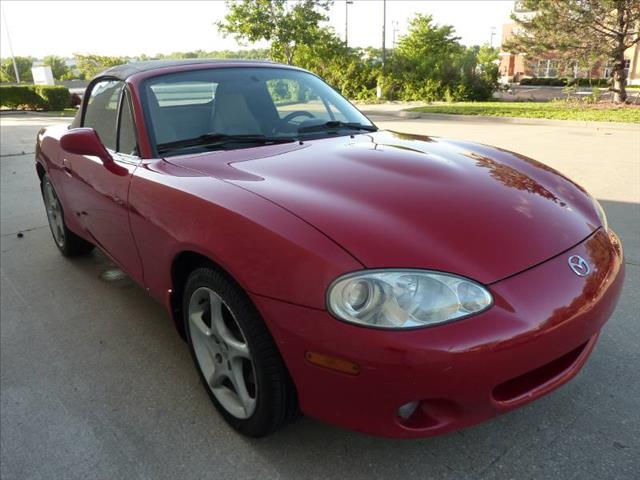 Mazda MX-5 Miata FWD 5dr Wgn I4 CVT Convertible