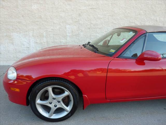 Mazda MX-5 Miata 2002 photo 16