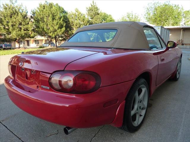 Mazda MX-5 Miata 2002 photo 3