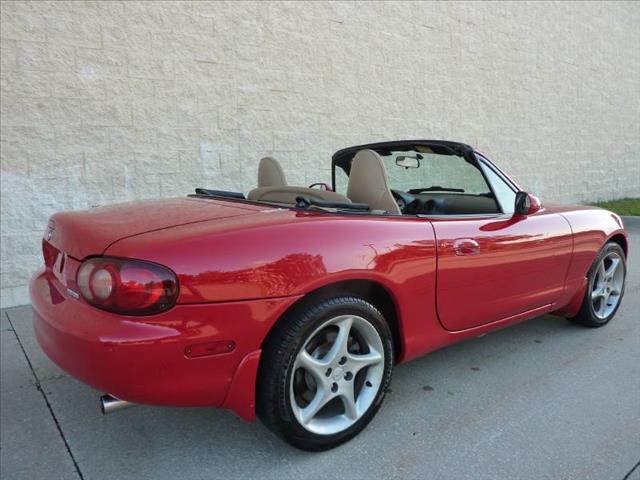 Mazda MX-5 Miata 2002 photo 9