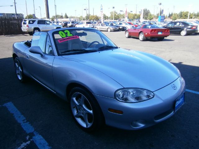 Mazda MX-5 Miata 2002 photo 4