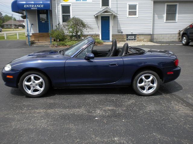 Mazda MX-5 Miata 2002 photo 4